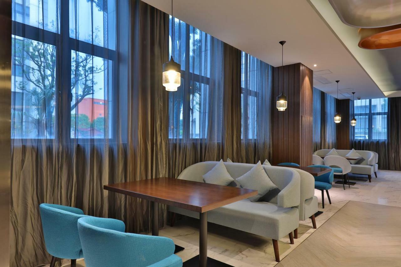 Orange Hotel Shanghai Pudong Airport Экстерьер фото